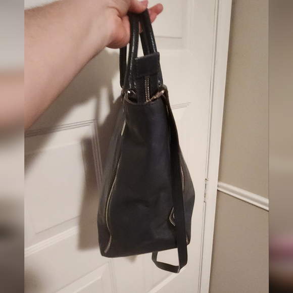 Michael Kors Leather Convertible Crossbody Bag Dark Blue 15" X 11.5" - Picture 5 of 14